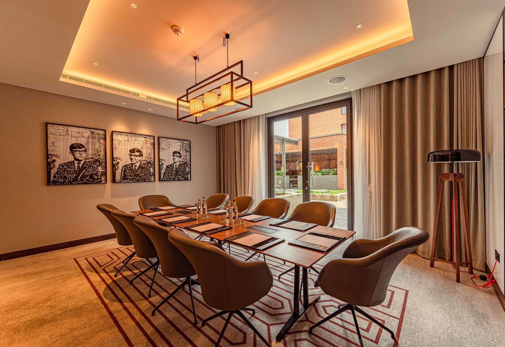 The Fellows House Cambridge, Curio Collection By Hilton Bagian luar foto